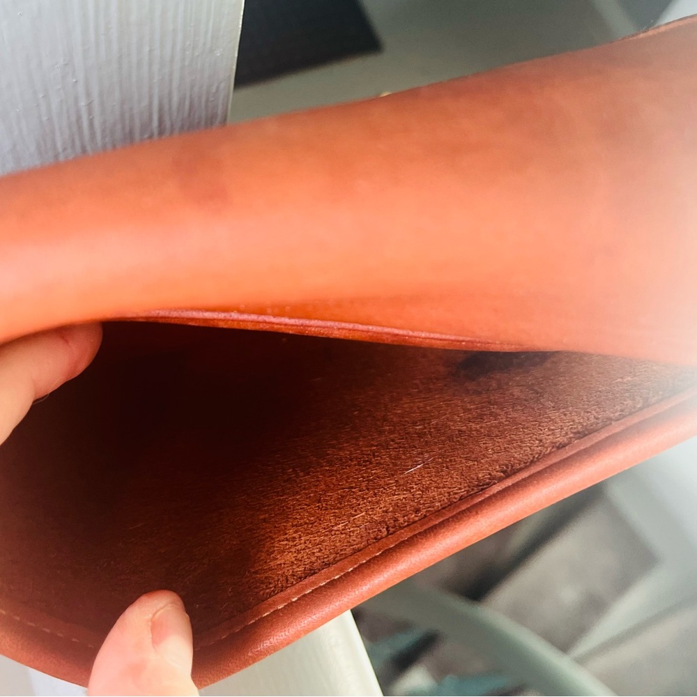 AUTHENTICATED Coach Brown Leather Crossbody Bag - Picture 8 of 13